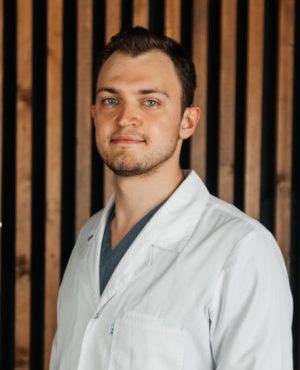 Харченко Роман Эдуардович Врач-ортопед, преподаватель кафедры ортопедической стоматологии