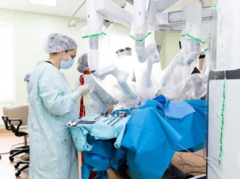В Клинике урологии имени Р.М. Фронштейна Сеченовского Университета провели первую операцию на новом роботе