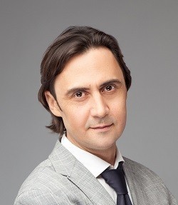 Юмашев Алексей Валерьевич  врач-стоматолог-ортопед, д.м.н., профессор