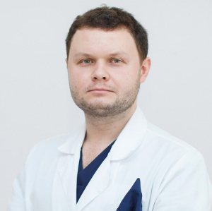 Усатов Дмитрий Андреевич Врач-челюстно-лицевой хирург, к.м.н.