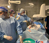 Специалистами Научно-практического центра интервенционной кардиоангиологии  была проведена уникальная малоинвазивная операция - Клипирование митрального клапана.