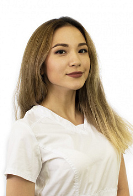 Ампилова Ксения Эдуардовна